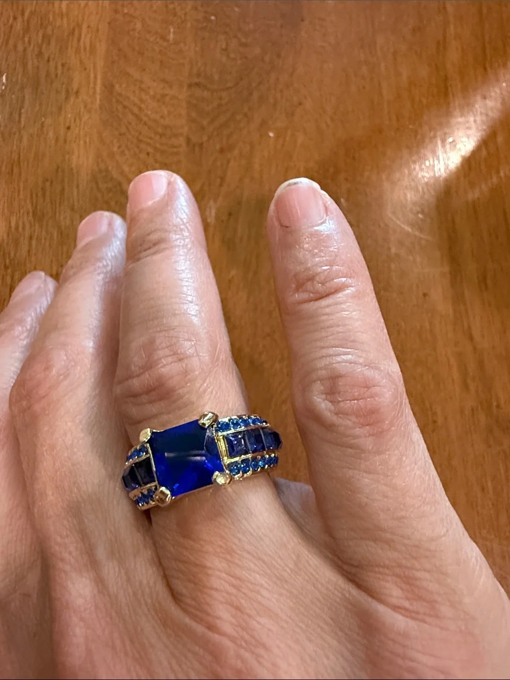 Vintage Gold-Tone Ring with Royal Blue Gemstone Accents Size 7.5